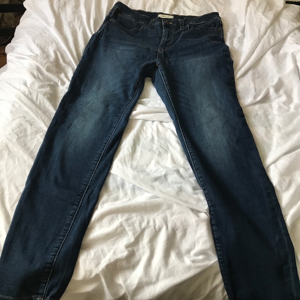 Madewell 9” Mid-Rise Skinny size 31.